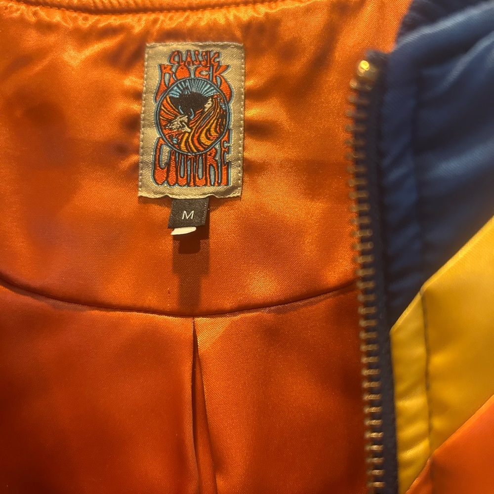 Colorful Quilted Jacket - Picture 3 of 6